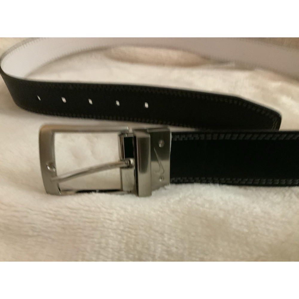 NIKE MEN'S REVERSIBLE BELT With Nike Logo On Buckle SIZE: 36 Black/Brown